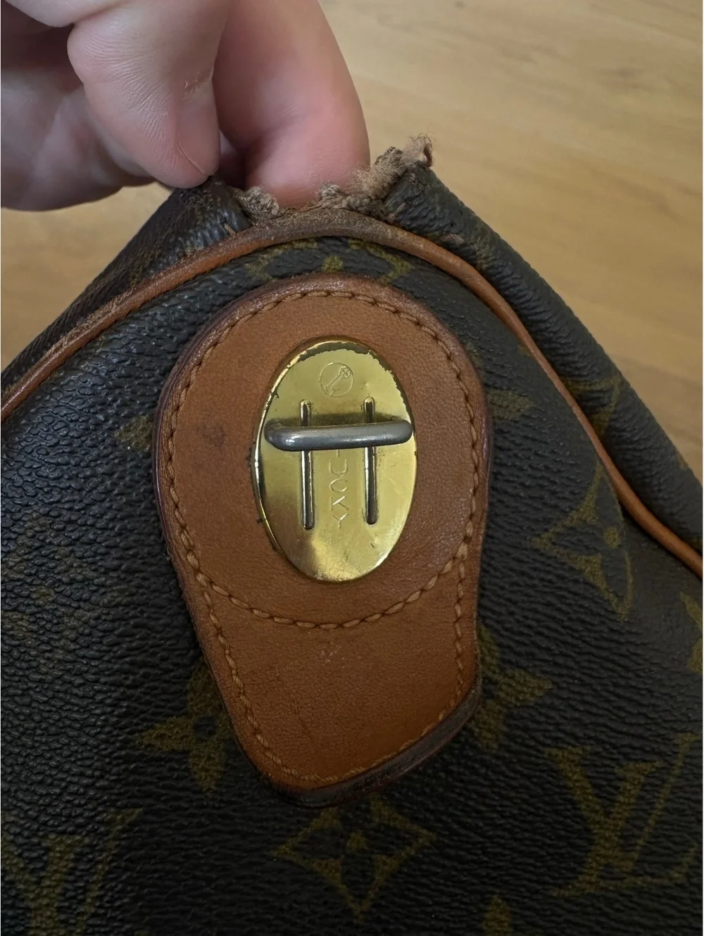 Vintage Louis Vuitton Speedy 30